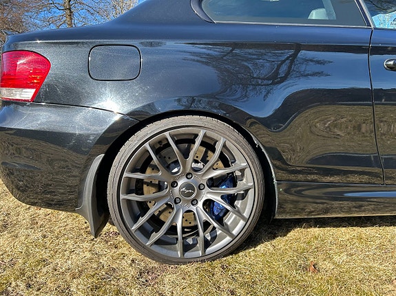 BMW 120d 3 of 5