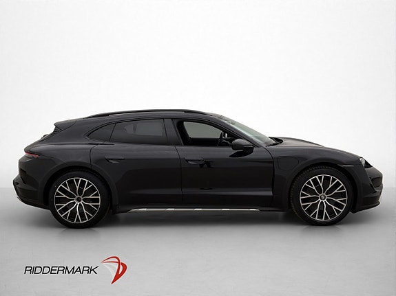 Porsche Taycan 8 of 30