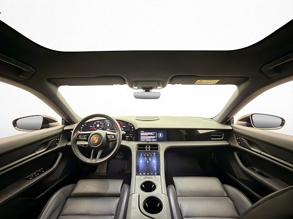 Porsche Taycan 14 of 30