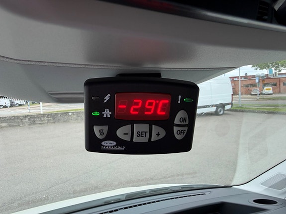 Volkswagen Crafter 15 of 15