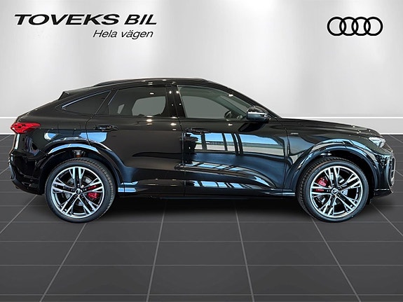Audi Q5 2 of 5