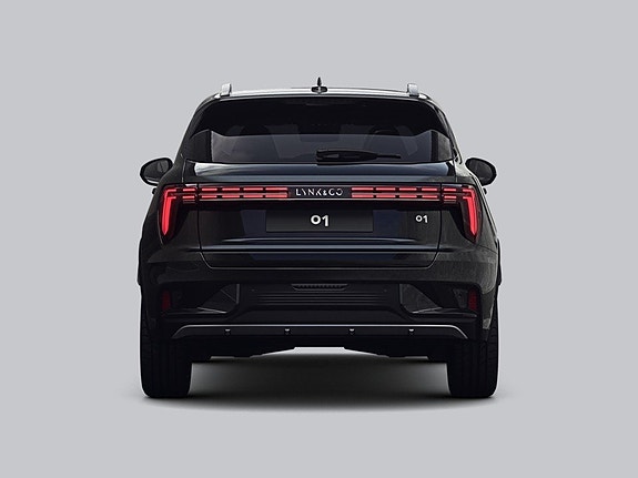 Lynk & Co 01 4 of 7