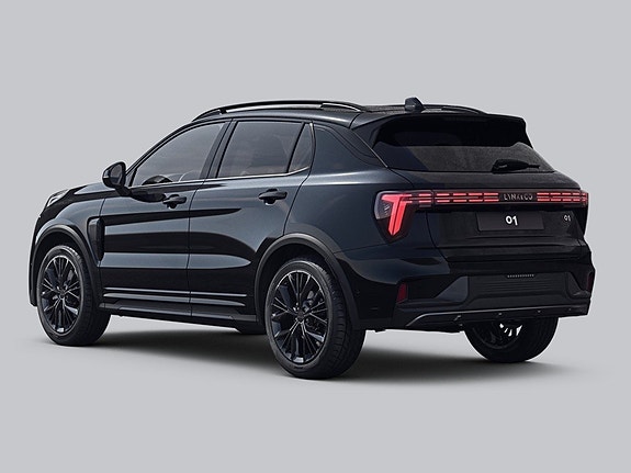 Lynk & Co 01 2 of 7