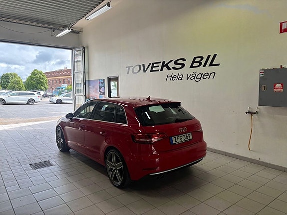 Audi A3 3 of 5