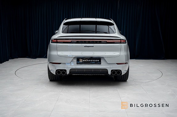 Porsche Cayenne Coupe 4 of 5