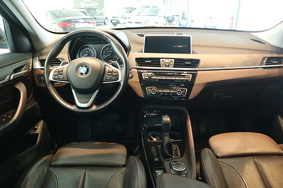 BMW X1 3 of 5
