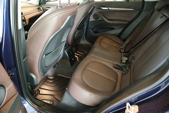 BMW X1 2 of 5