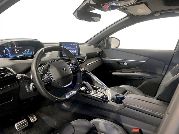 Peugeot 3008 3 of 5