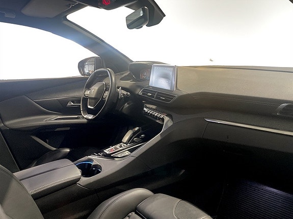 Peugeot 3008 10 of 15