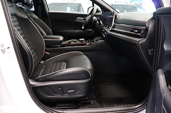 Kia Sportage 12 of 30