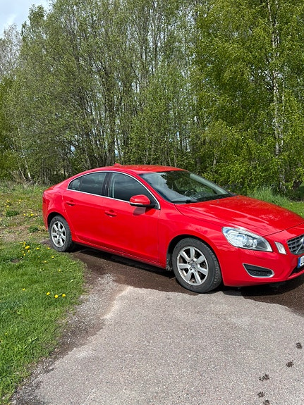Volvo S60 5 of 5