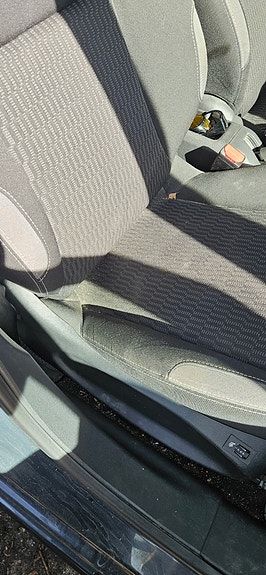 Peugeot 208 7 of 13