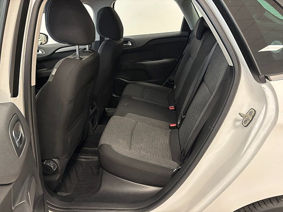 Citroen C4 7 of 8