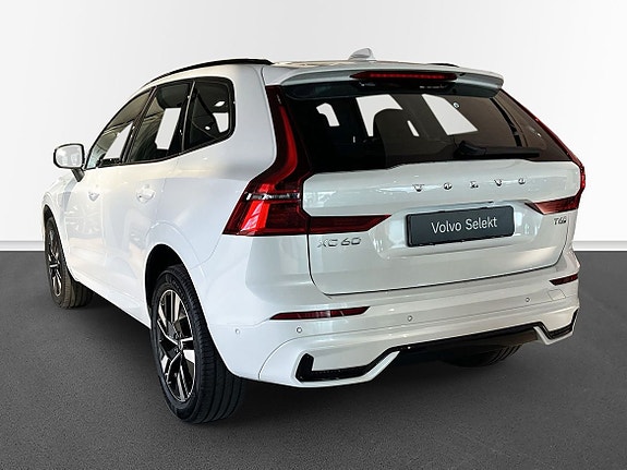 Volvo XC60 2 of 5