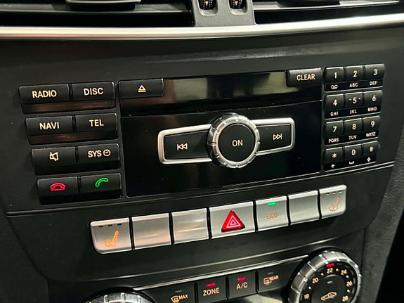 Mercedes-Benz C220 17 of 18