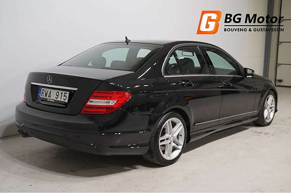 Mercedes-Benz C220 5 of 18