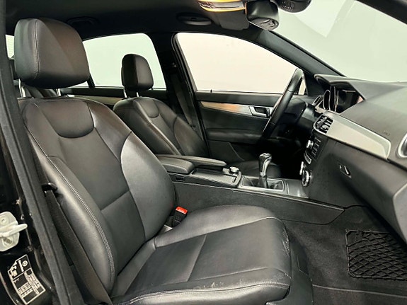 Mercedes-Benz C220 7 of 18