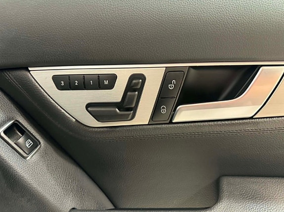 Mercedes-Benz C220 8 of 18