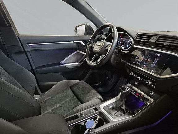 Audi Q3 6 of 9