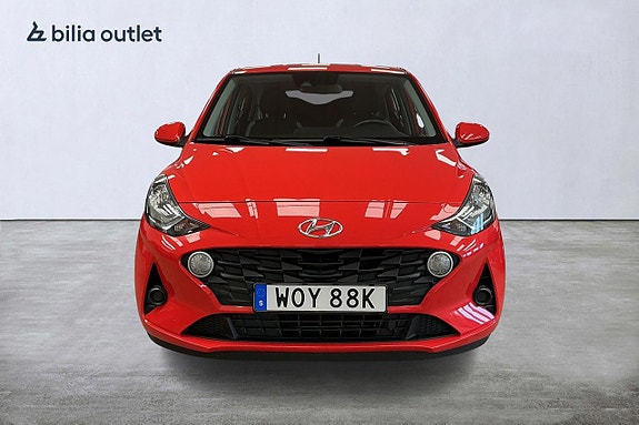 Hyundai i10 9 of 23