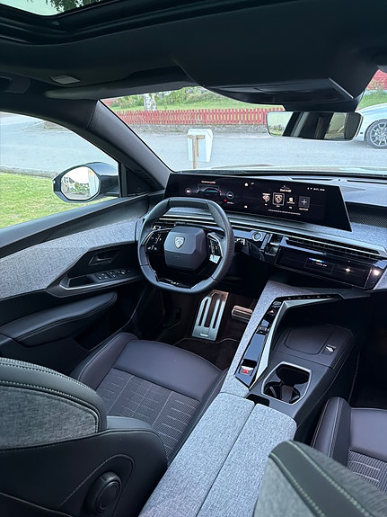 Peugeot 3008 4 of 5
