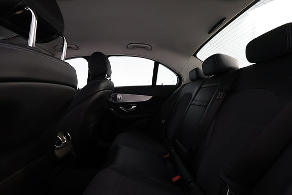 Mercedes-Benz C220 d 10 of 18