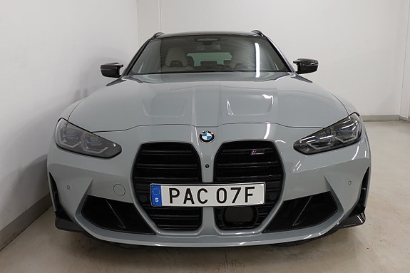 BMW M3 2 of 5