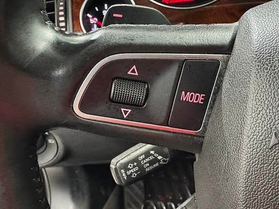 Audi A8 15 of 18