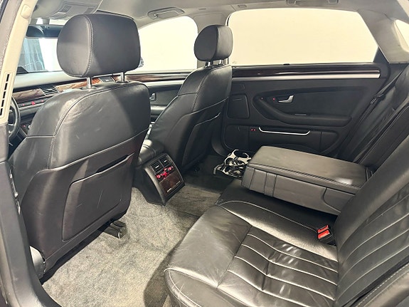 Audi A8 8 of 18