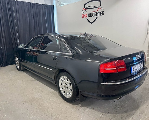 Audi A8 6 of 18