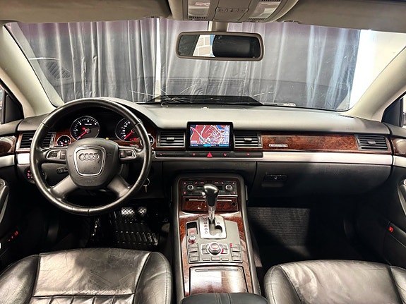 Audi A8 12 of 18