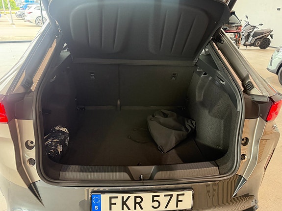 Cupra Tavascan 9 of 20