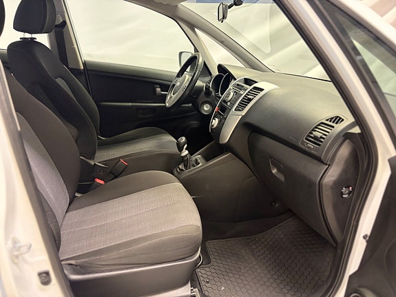 Kia Venga 7 of 10
