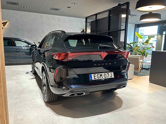 Cupra Formentor 2 of 4
