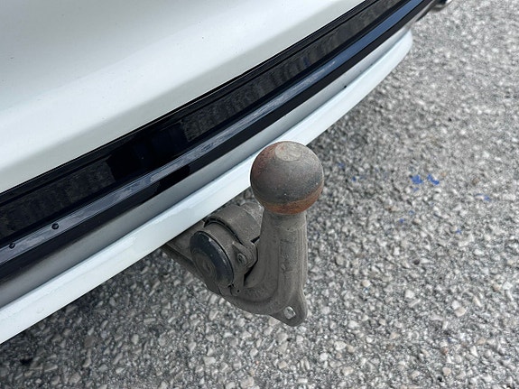 Mercedes-Benz CLA200 17 of 18