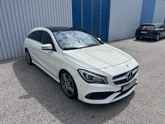 Mercedes-Benz CLA200 4 of 5