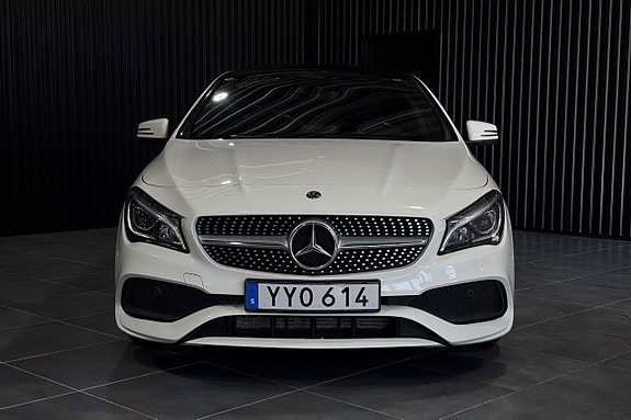 Mercedes-Benz CLA200 2 of 20