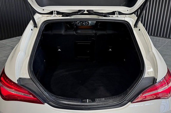 Mercedes-Benz CLA200 9 of 20