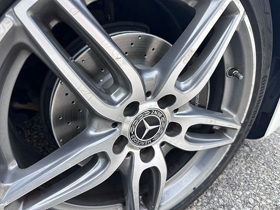 Mercedes-Benz CLA200 8 of 18