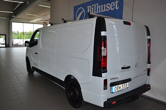 Opel Vivaro 3 of 8