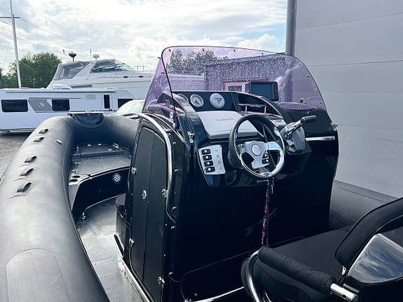 Brig Eagle 780 -2014 | Evinrude 300hk | 223 tim | 47 knop! 4 of 7
