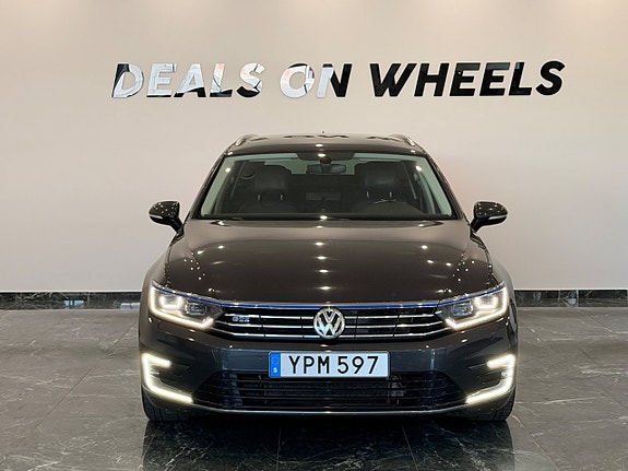 Volkswagen Passat 4 of 5