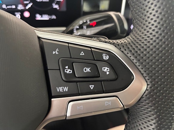 Volkswagen Passat 7 of 15