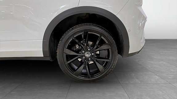 Volkswagen T-Roc 6 of 19