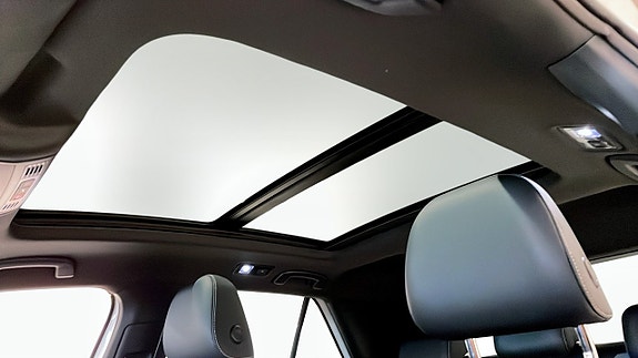 Volkswagen T-Roc 19 of 19