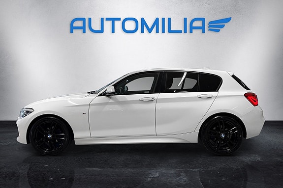 BMW 118d 4 of 5