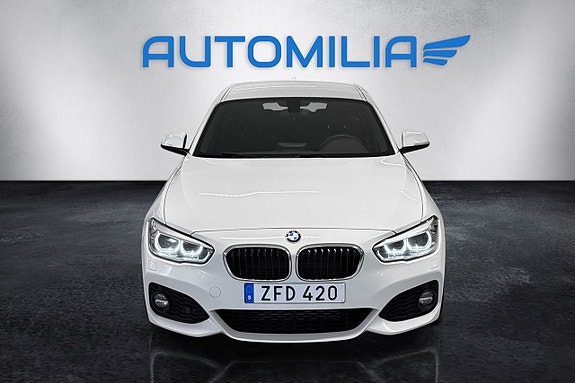 BMW 118d 3 of 5