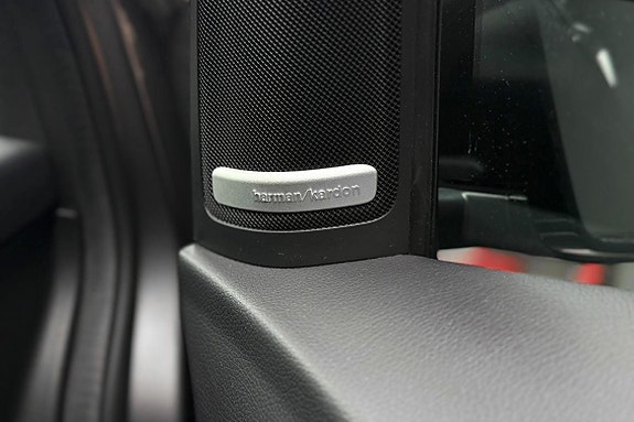 Mercedes-Benz B200 d 18 of 20
