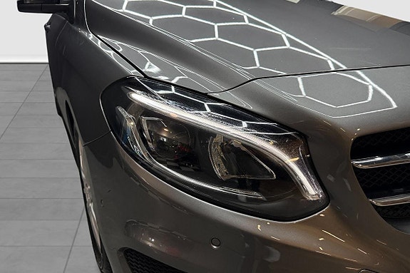 Mercedes-Benz B200 d 9 of 20