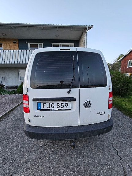 Volkswagen Caddy Maxi 2 of 5